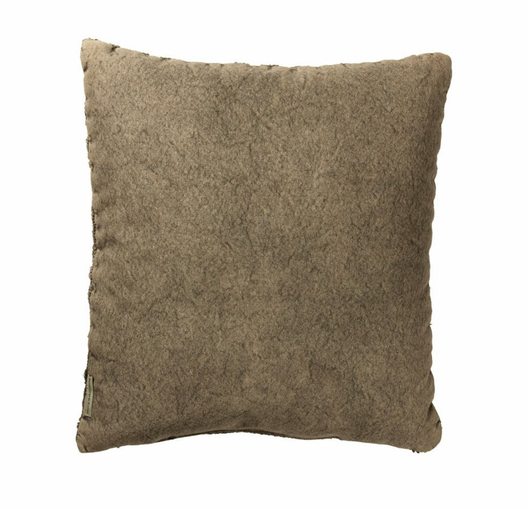 #105146 Snowflake Pillow 18x18